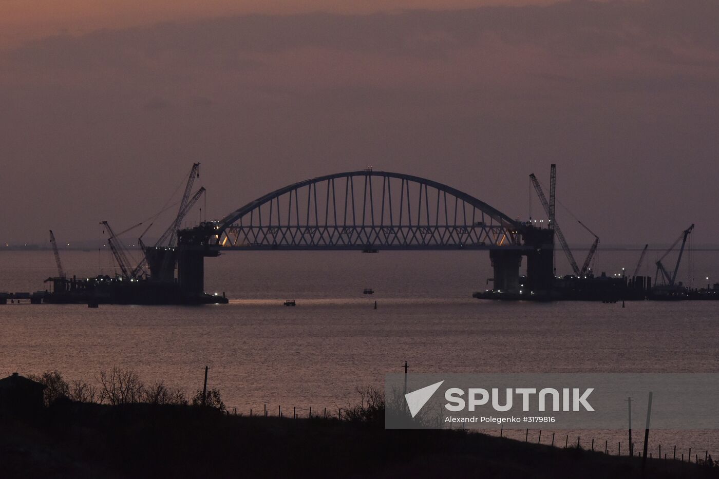 Building the Crimean Bridge