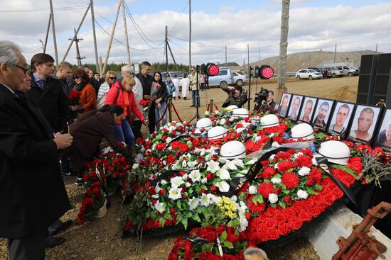 Yakutia mourns dead miners August 29