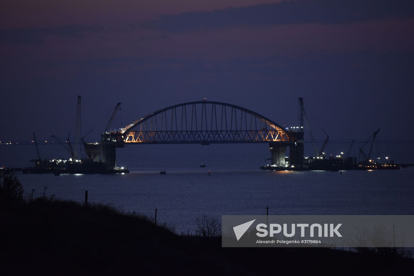 Building the Crimean Bridge