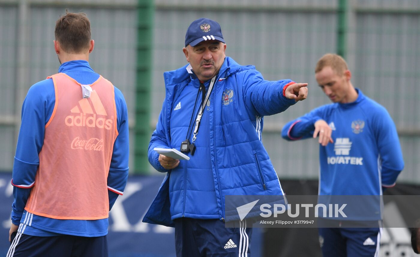 Russian national football team in training