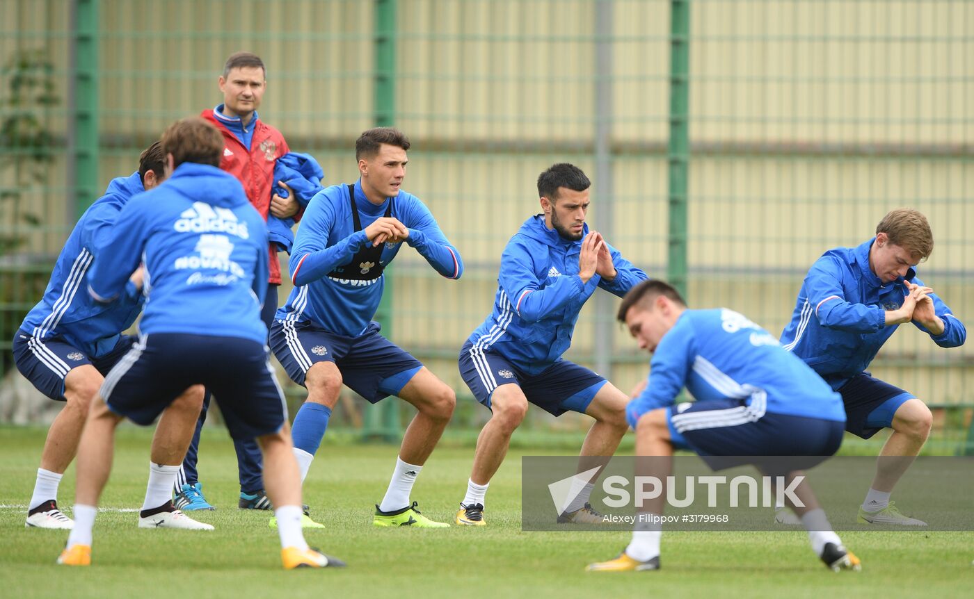 Russian national football team in training