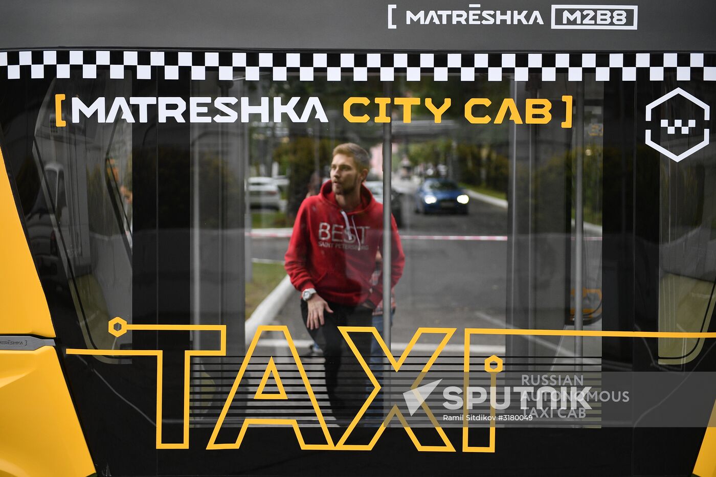 Testing Russia's first driverless passenger bus MatrЁshka