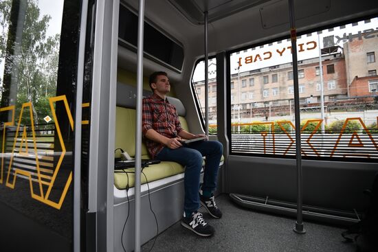 Testing Russia's first driverless passenger bus MatrЁshka