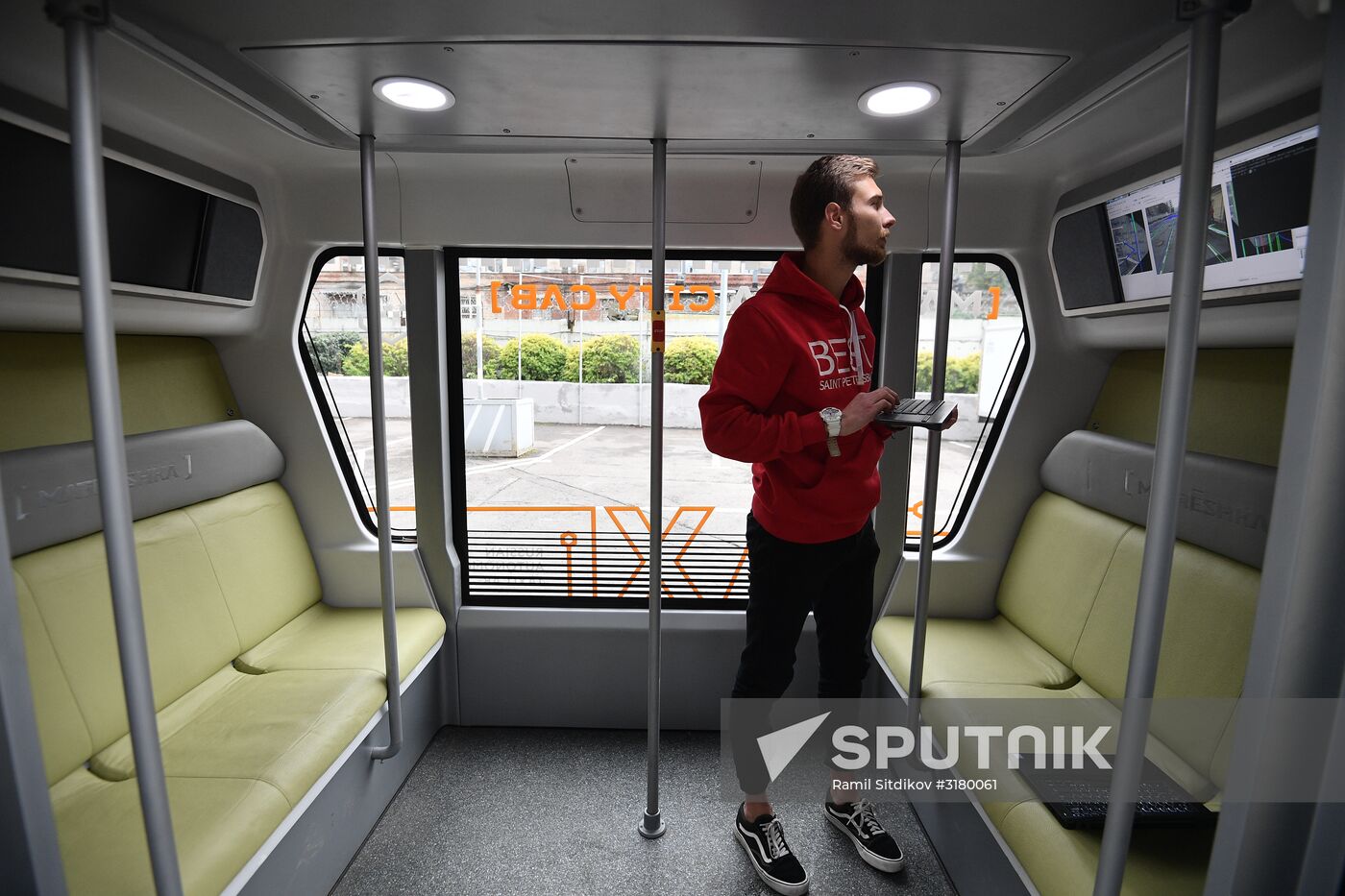 Testing Russia's first driverless passenger bus MatrЁshka