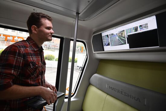 Testing Russia's first driverless passenger bus MatrЁshka