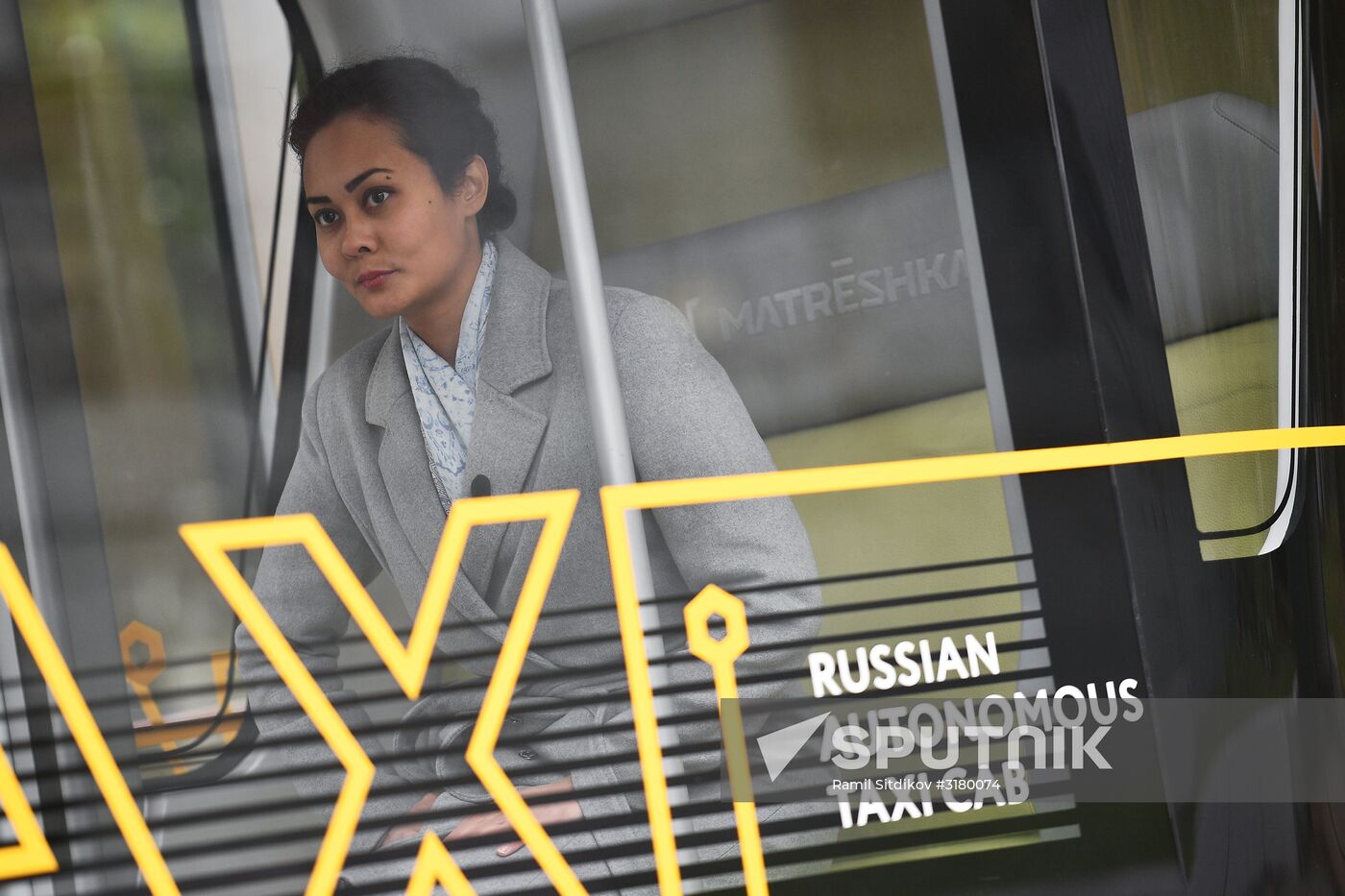 Testing Russia's first driverless passenger bus MatrЁshka
