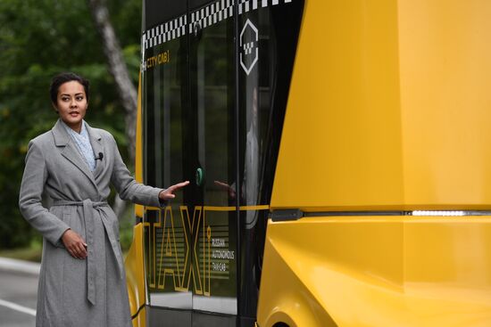Testing Russia's first autonomous passenger bus MatrЁshka