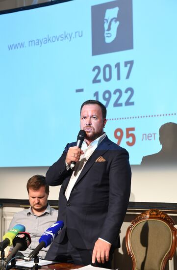 Meeting of Mayakovsky Theater company