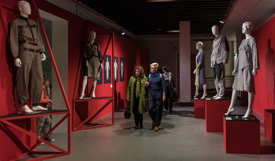 International exhibition 'Fashion to the People! From Constructivism to Design'