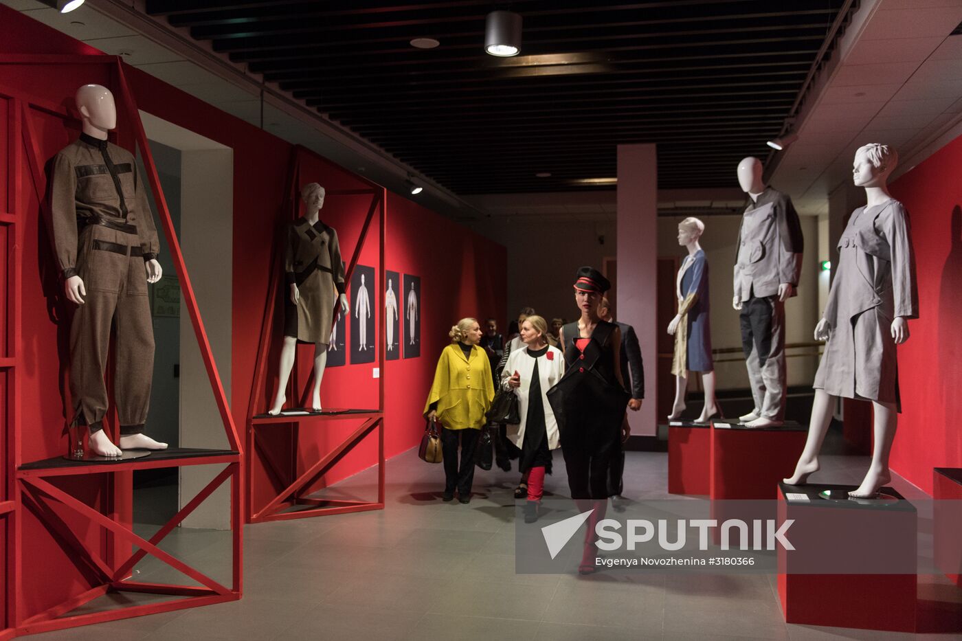 International exhibition 'Fashion to the People! From Constructivism to Design'