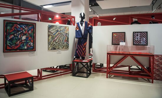 International exhibition 'Fashion to the People! From Constructivism to Design'