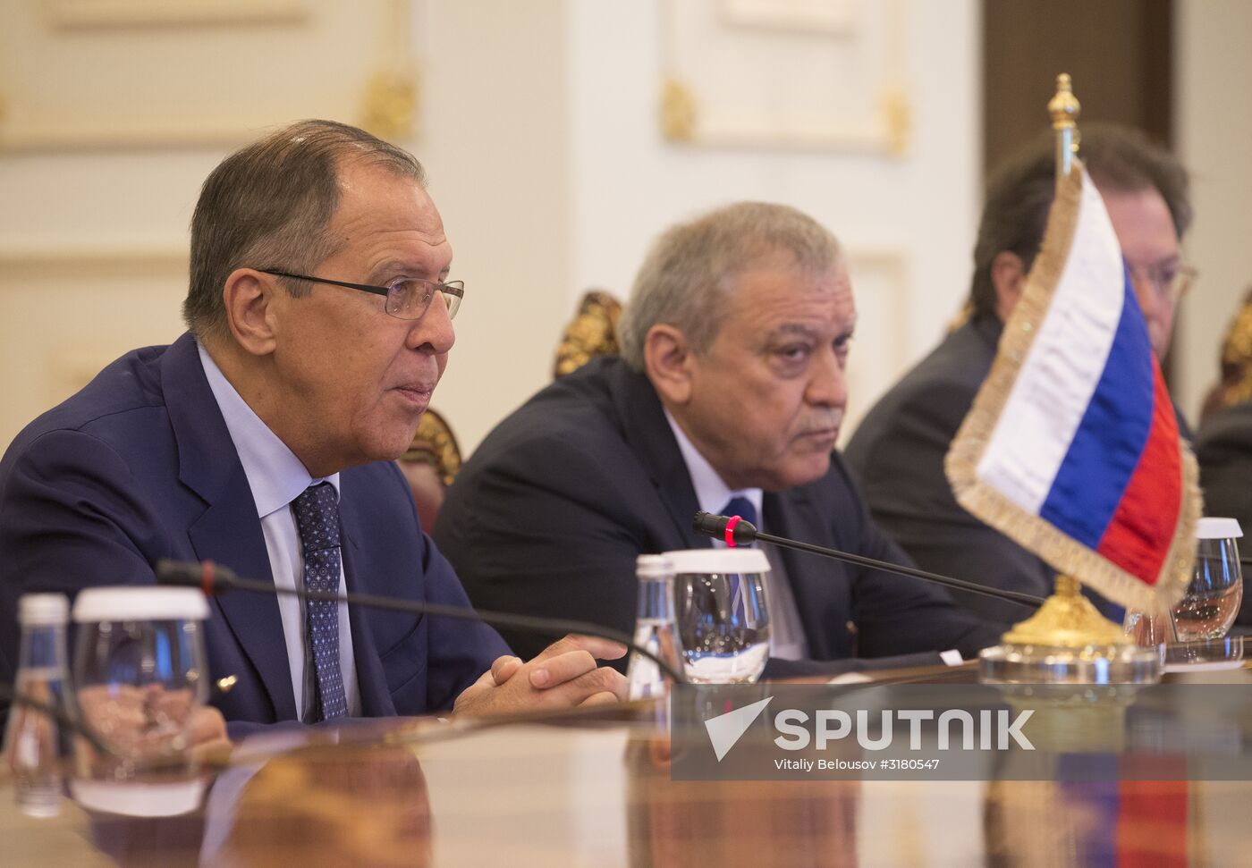 Foreign Minister Sergei Lavrov visits Qatar