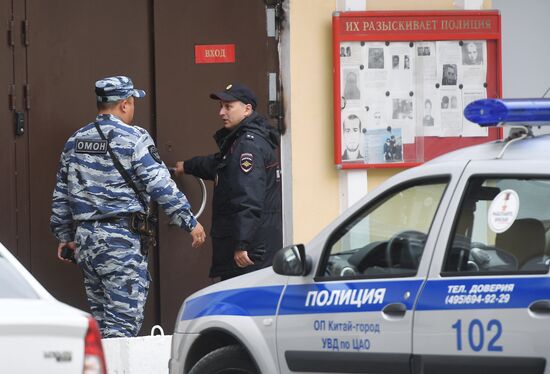 Situation at Department of Internal Affairs for Kitai-Gorod District where Umar Dzhabrailov is delivered