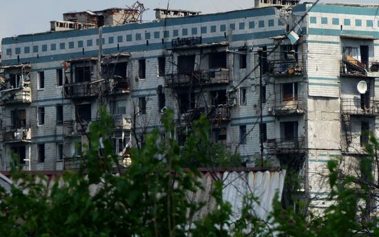 Residential buildings under reconstruction in Donetsk