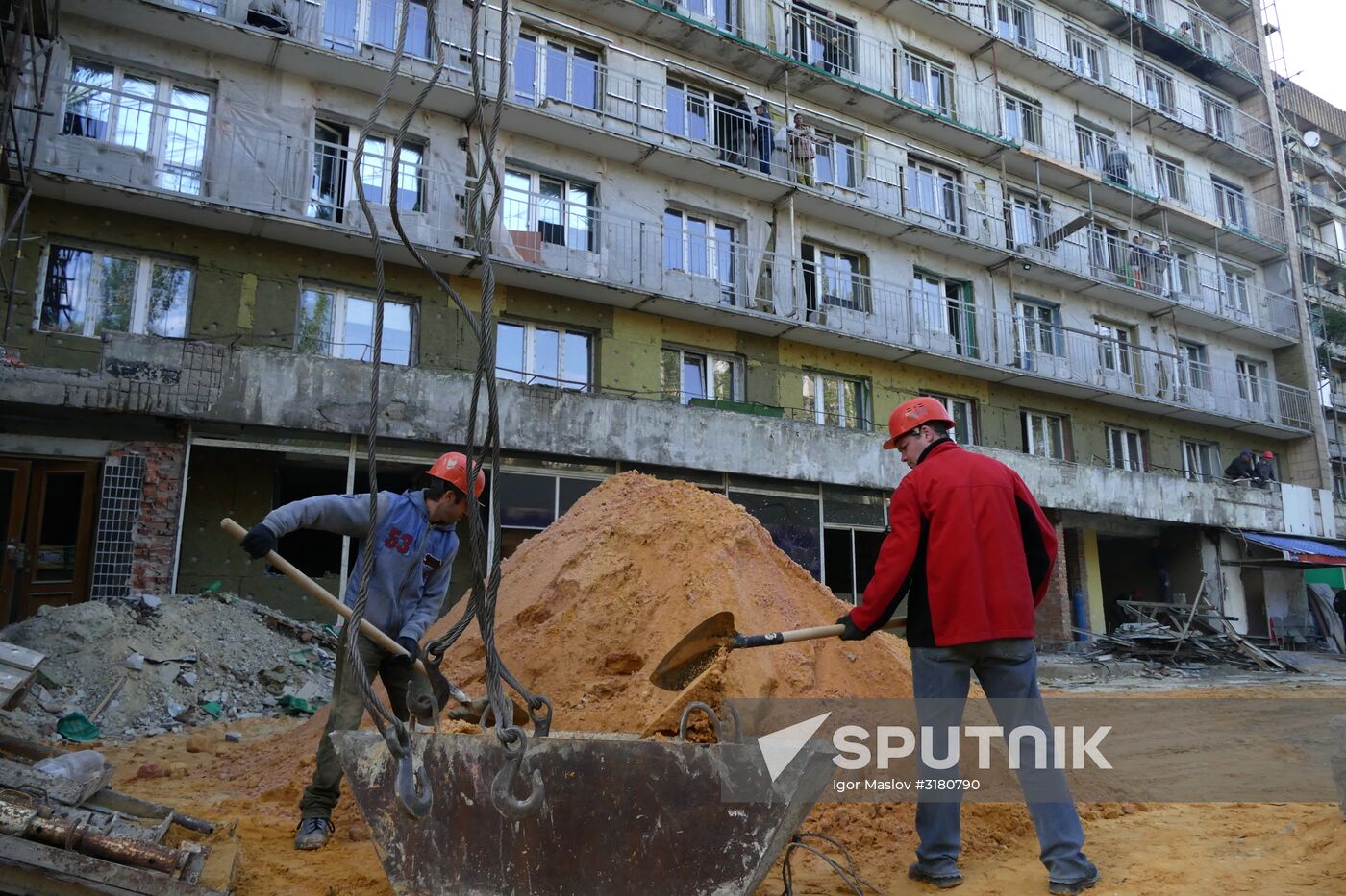 Residential buildings in Donetsk under reconstruction