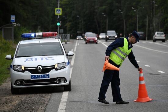 Mobile and fixed road safety cameras