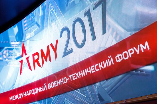 News conference following Army 2017 International Military-Technical Forum at Russian Defense Ministry