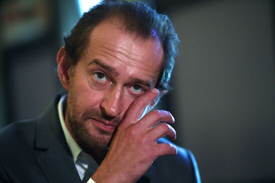 Moscow Chekhov art theater company gathering