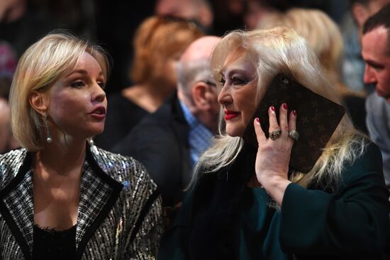 Moscow Chekhov art theater company gathering