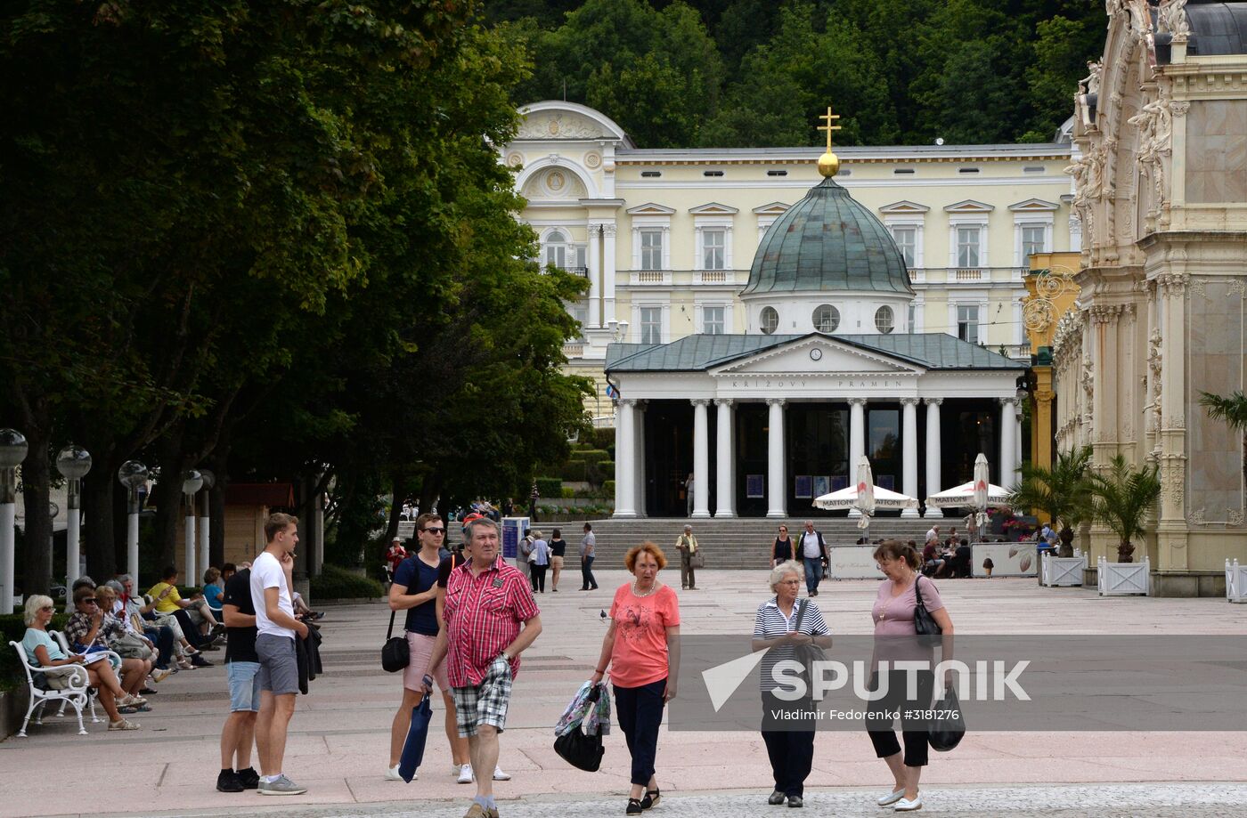 Cities of the world. Karlovy Vary and Marianske Lazne