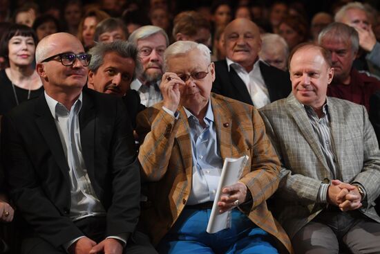 Moscow Chekhov art theater company gathering