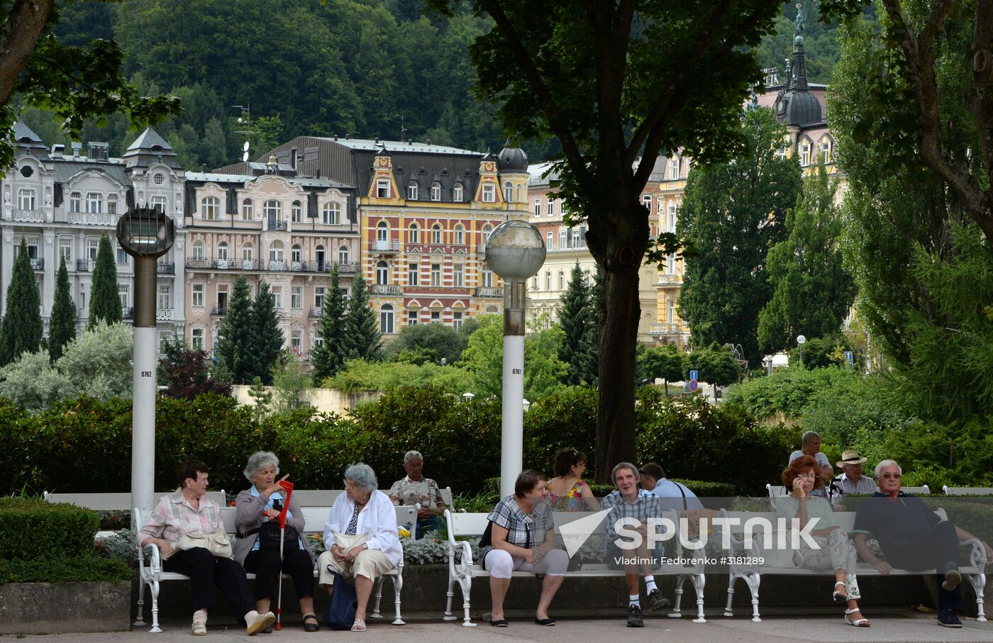 Cities of the world. Karlovy Vary and Marianske Lazne