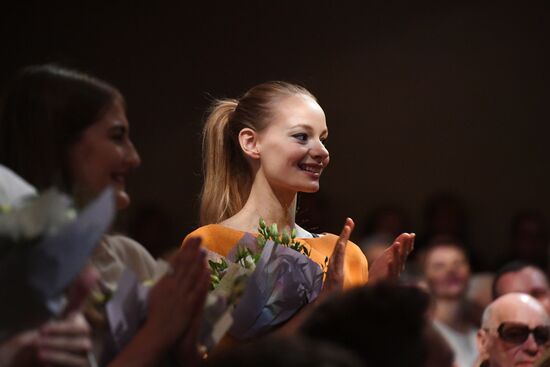 Moscow Chekhov art theater company gathering