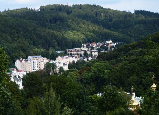 Cities of the world. Karlovy Vary and Marianske Lazne