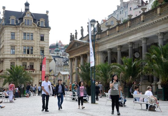 Cities of the world. Karlovy Vary and Marianske Lazne