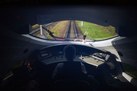 Uniform catering system for Sapsan high-speed trains