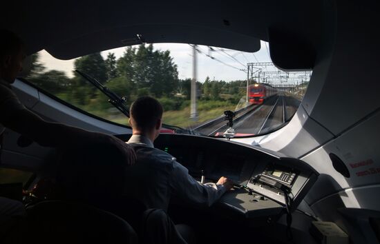 Uniform catering system for Sapsan high-speed trains