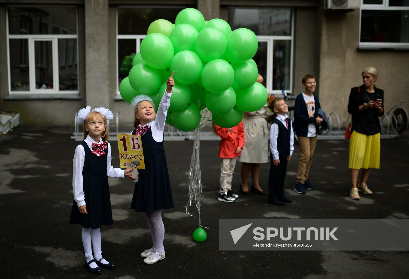 New school year starts in Russia