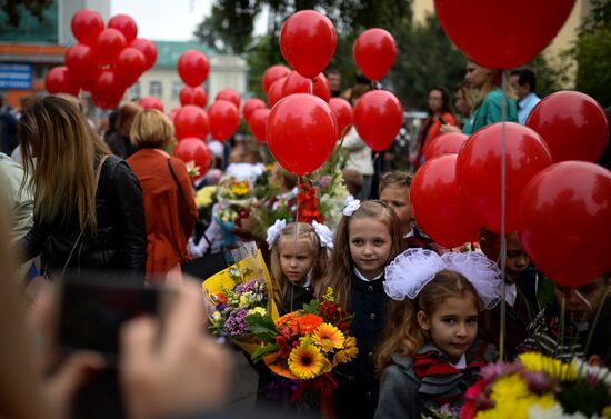 New school year starts in Russia
