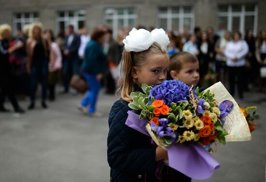 New school year starts in Russia