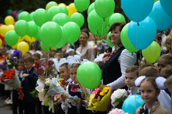 New school year starts in Russia