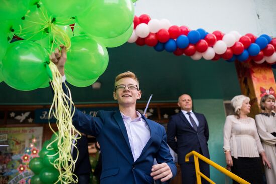 New school year starts in Russia