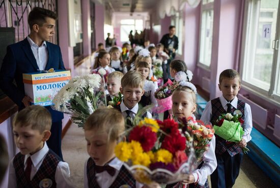 New school year starts in Russia