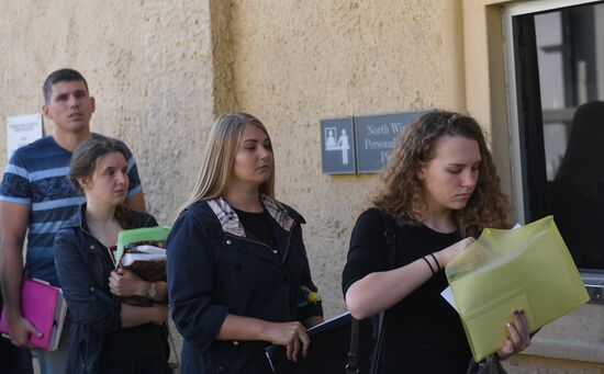 US Embassy in Moscow resumes issuing visas