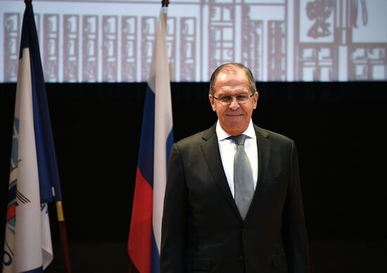 Russian Foreign Minister Sergei Lavrov meets with MGIMO students and academic staff