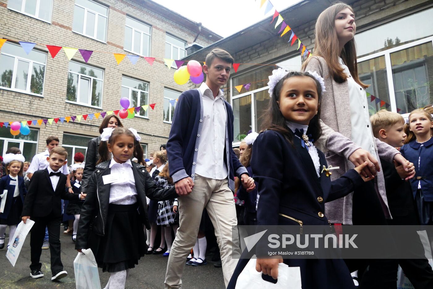 School year starts in Donetsk People's Republic