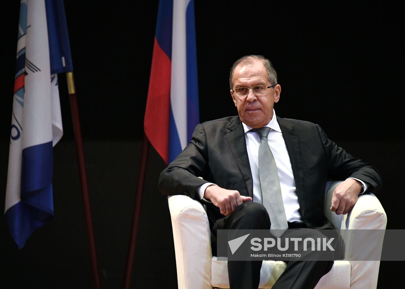 Russian Foreign Minister Sergei Lavrov meets with MGIMO students and academic staff
