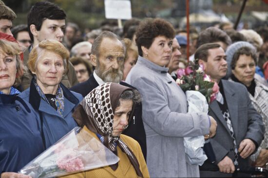 Requiem on death place of 'White House' defenders