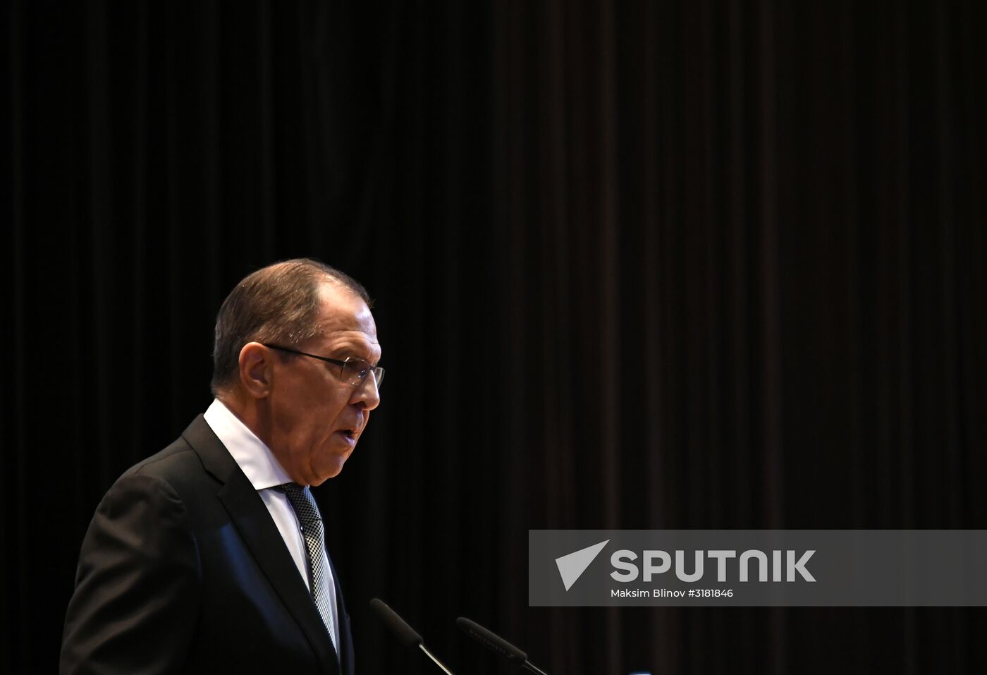 Russian Foreign Minister Sergei Lavrov meets with MGIMO students and academic staff