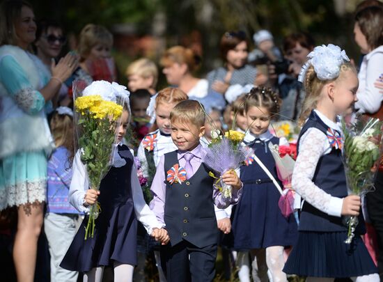 New school year starts in Russia