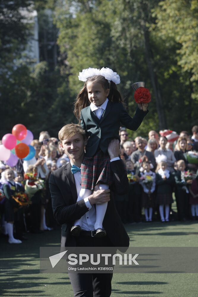 New school year starts in Russia