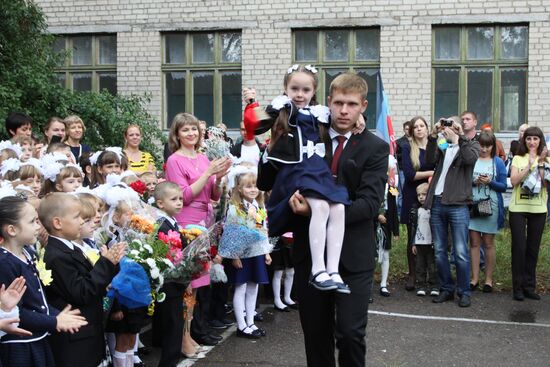 School year starts in Donetsk People's Republic