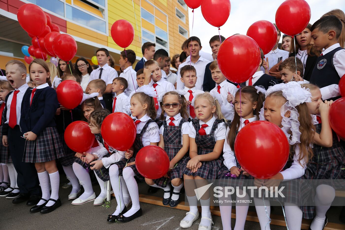 New school year starts in Russia