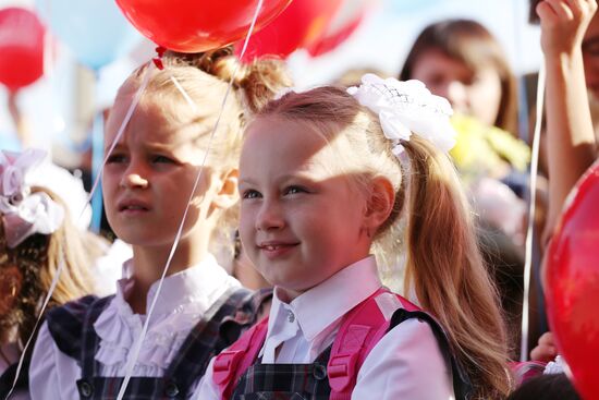 New school year starts in Russia