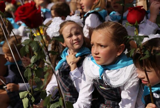New school year starts in Russia