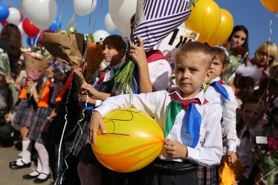 New school year starts in Russia